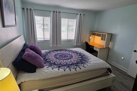 Condo in Bradenton, Florida, 3 bedrooms  № 2216208 - photo 15