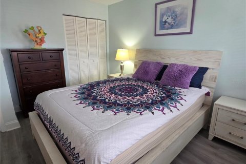 Condo in Bradenton, Florida, 3 bedrooms  № 2216208 - photo 16