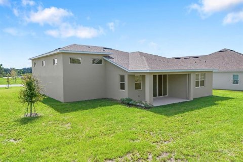 House in Weeki Wachee, Florida 3 bedrooms, 174.66 sq.m. № 2431764 - photo 8