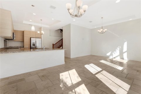 Townhouse in Doral, Florida 3 bedrooms, 173.26 sq.m. № 1892384 - photo 3