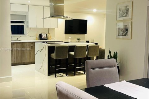 Купить виллу или дом в Майами, Флорида 3 спальни, 204.85м2, № 1989823 - фото 7