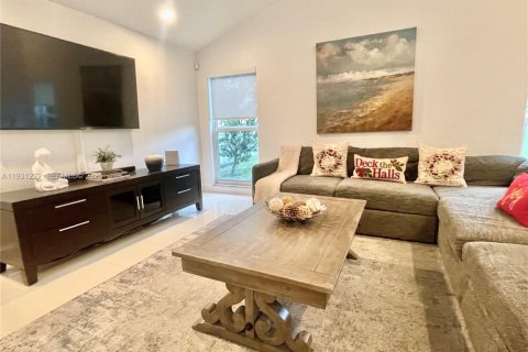 Купить виллу или дом в Майами, Флорида 3 спальни, 204.85м2, № 1989823 - фото 11