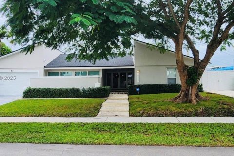 Купить виллу или дом в Майами, Флорида 3 спальни, 204.85м2, № 1989823 - фото 18