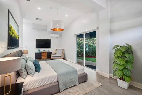 Купить виллу или дом в Майами-Шорс, Флорида 4 спальни, 203.55м2, № 2049575 - фото 11