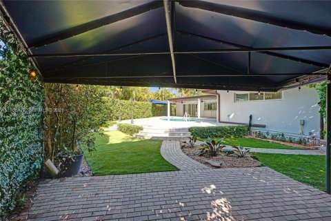 Купить виллу или дом в Майами-Шорс, Флорида 4 спальни, 203.55м2, № 2049575 - фото 21