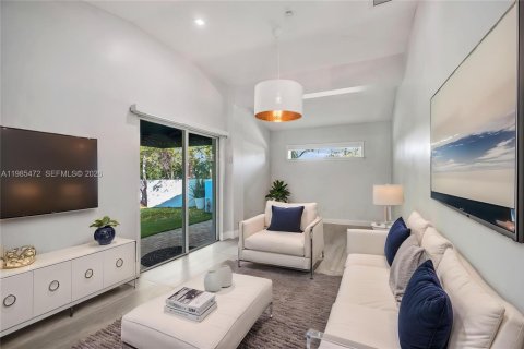 Купить виллу или дом в Майами-Шорс, Флорида 4 спальни, 203.55м2, № 2049575 - фото 14