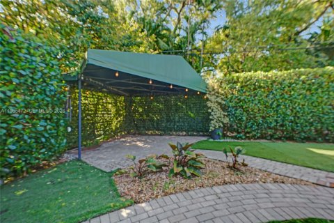 Купить виллу или дом в Майами-Шорс, Флорида 4 спальни, 203.55м2, № 2049575 - фото 20