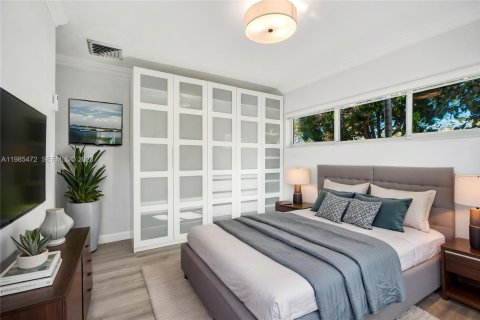 Купить виллу или дом в Майами-Шорс, Флорида 4 спальни, 203.55м2, № 2049575 - фото 16
