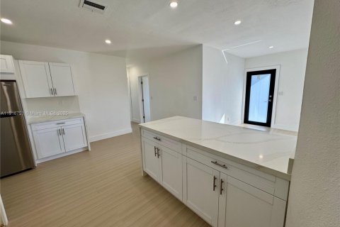 Villa ou maison à vendre à Miami Gardens, Floride: 3 chambres, 104.7 m2 № 1973439 - photo 14