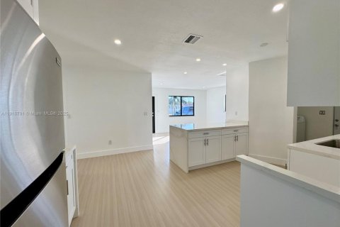 Villa ou maison à vendre à Miami Gardens, Floride: 3 chambres, 104.7 m2 № 1973439 - photo 22