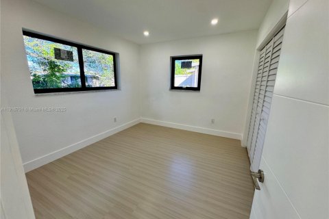 Villa ou maison à vendre à Miami Gardens, Floride: 3 chambres, 104.7 m2 № 1973439 - photo 28