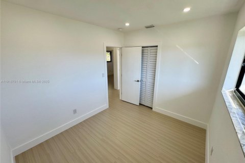 Villa ou maison à vendre à Miami Gardens, Floride: 3 chambres, 104.7 m2 № 1973439 - photo 25