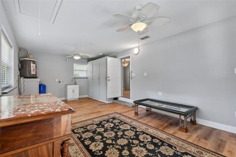House in Wildwood, Florida 2 bedrooms, 130.43 sq.m. № 223553 - photo 26