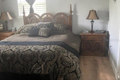 House in Wildwood, Florida 2 bedrooms, 130.43 sq.m. № 223553 - photo 18