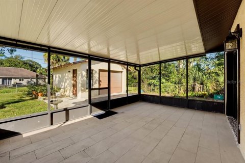 Villa ou maison à vendre à Edgewater, Floride: 2 chambres, 120.77 m2 № 2434900 - photo 22