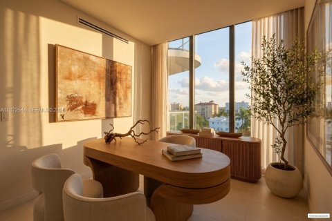 Condo in Bay Harbor Islands, Florida, 3 bedrooms № 2189577 - photo 2