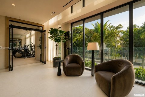 Condo in Bay Harbor Islands, Florida, 3 bedrooms № 2189577 - photo 8