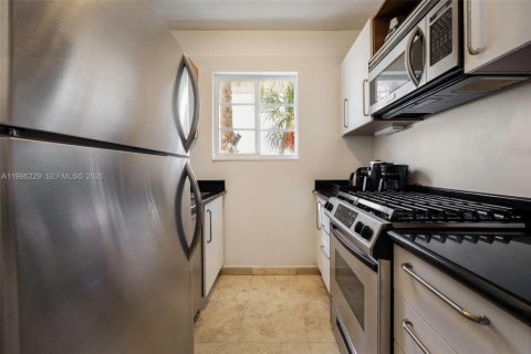 Купить кондоминиум в Майами-Бич, Флорида 43.2м2, № 2058642 - фото 7