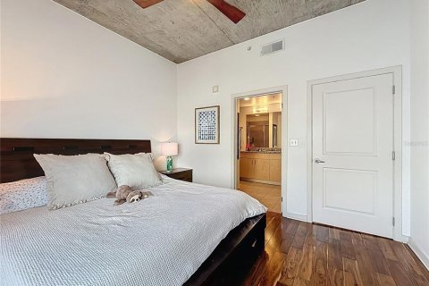 Condominio en venta en Orlando, Florida, 2 dormitorios, 117.15 m2 № 1882918 - foto 17