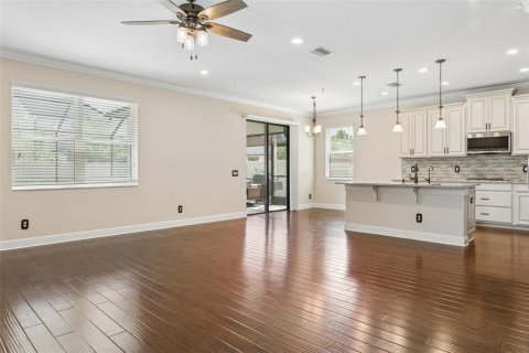 Villa ou maison à louer à Odessa, Floride: 3 chambres, 240.15 m2 № 2415165 - photo 4