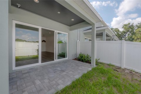 House in Tampa, Florida 3 bedrooms, 185.62 sq.m. № 1837087 - photo 25