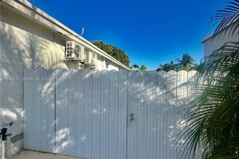 Casa en Homestead, Florida 2 dormitorios, 204.29 m2 № 2006172