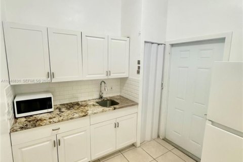 Casa en alquiler en Homestead, Florida, 2 dormitorios, 204.29 m2 № 2006172 - foto 2