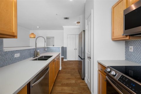 Copropriété à vendre à Tampa, Floride: 1 chambre, 72.46 m2 № 2151454 - photo 19