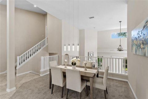 Villa ou maison à vendre à Altamonte Springs, Floride: 4 chambres, 253.99 m2 № 2151854 - photo 8