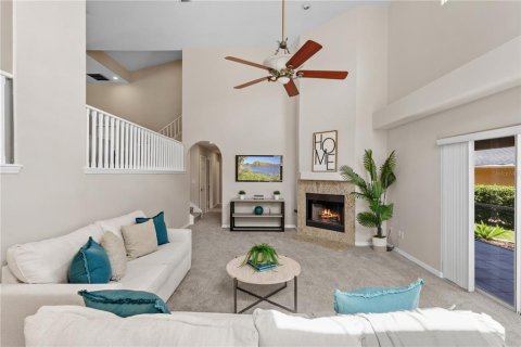 Villa ou maison à vendre à Altamonte Springs, Floride: 4 chambres, 253.99 m2 № 2151854 - photo 15