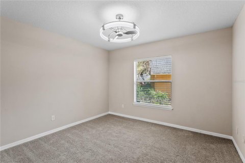 Villa ou maison à vendre à Altamonte Springs, Floride: 4 chambres, 253.99 m2 № 2151854 - photo 30
