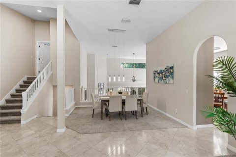 Villa ou maison à vendre à Altamonte Springs, Floride: 4 chambres, 253.99 m2 № 2151854 - photo 6
