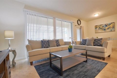 Touwnhouse à louer à Kissimmee, Floride: 5 chambres, 210.24 m2 № 2425975 - photo 2
