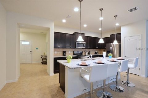 Touwnhouse à louer à Kissimmee, Floride: 5 chambres, 210.24 m2 № 2425975 - photo 4