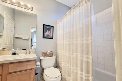 Condominio en venta en Gainesville, Florida, 2 dormitorios, 121.89 m2 № 2092492 - foto 26
