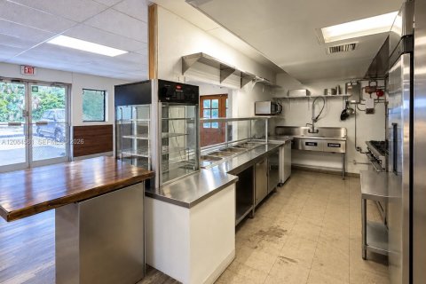 Купить коммерческую недвижимость в Сент-Луси, Флорида № 2352572 - фото 16