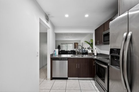 Купить кондоминиум в Майами, Флорида 3 комнаты, 88.81м2, № 2253209 - фото 10