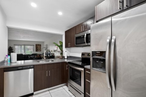 Купить кондоминиум в Майами, Флорида 3 комнаты, 88.81м2, № 2253209 - фото 9