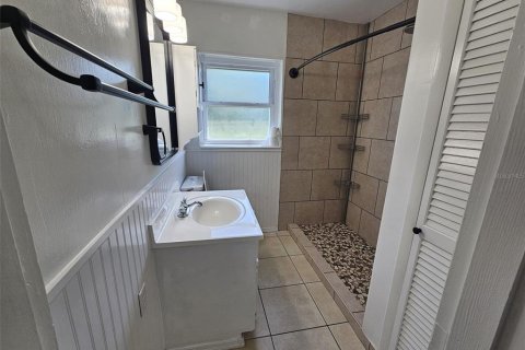 House in Auburndale, Florida 3 bedrooms, 107.02 sq.m. № 2393968 - photo 17