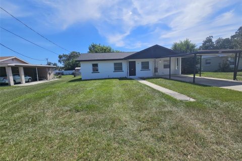House in Auburndale, Florida 3 bedrooms, 107.02 sq.m. № 2393968 - photo 3