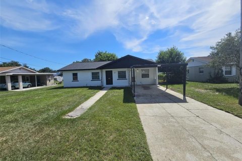 House in Auburndale, Florida 3 bedrooms, 107.02 sq.m. № 2393968