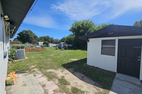 House in Auburndale, Florida 3 bedrooms, 107.02 sq.m. № 2393968 - photo 23
