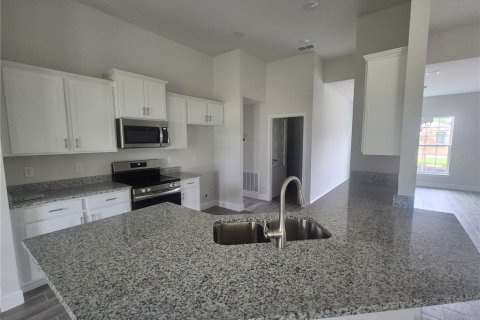 Casa en venta en Dade City, Florida, 3 dormitorios, 216.46 m2 № 1914528 - foto 19