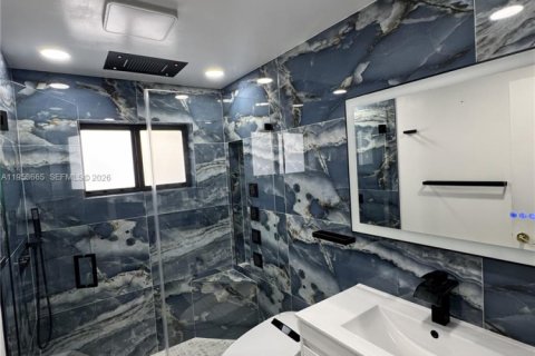 Casa en alquiler en Miami, Florida, 4 dormitorios, 152.82 m2 № 2054937 - foto 23