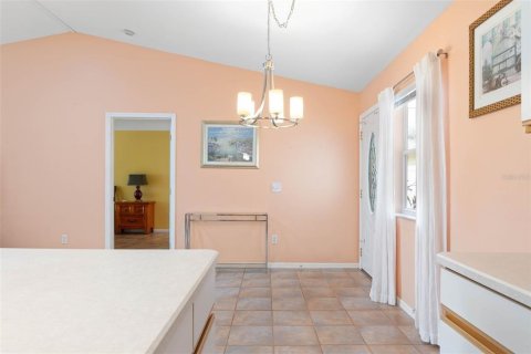 House in Flagler Beach, Florida 2 bedrooms, 105.82 sq.m. № 1626512 - photo 11