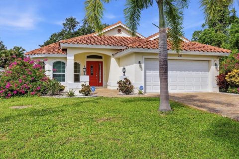 Villa ou maison à vendre à Rotonda, Floride: 3 chambres, 149.94 m2 № 2408738 - photo 6
