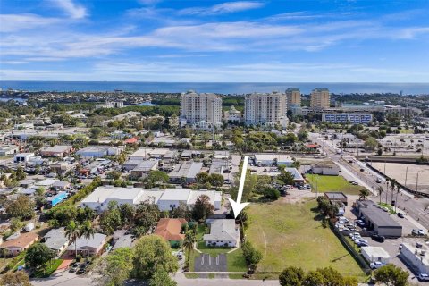 Commercial property in Boynton Beach, Florida 232.53 sq.m. № 1920090 - photo 10