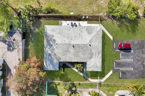 Commercial property in Boynton Beach, Florida 232.53 sq.m. № 1920090 - photo 3