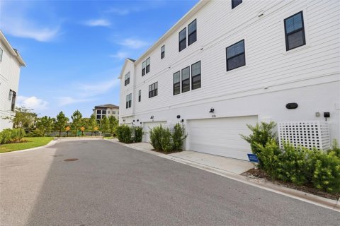Touwnhouse à vendre à Sarasota, Floride: 3 chambres, 211.45 m2 № 2226125 - photo 23