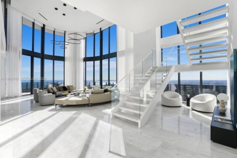 Condo à Miami, Floride, 6 chambres  № 2255812